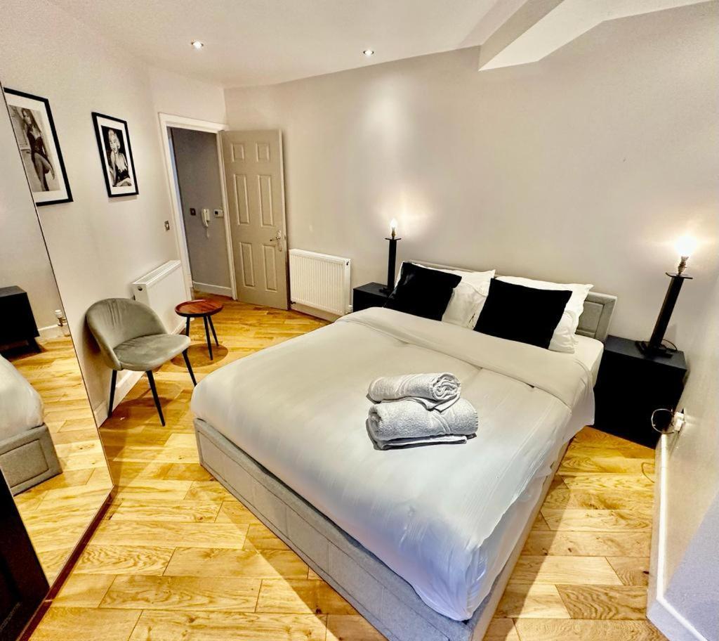 Apartament 30 Secs To Euston Station Londyn Zewnętrze zdjęcie