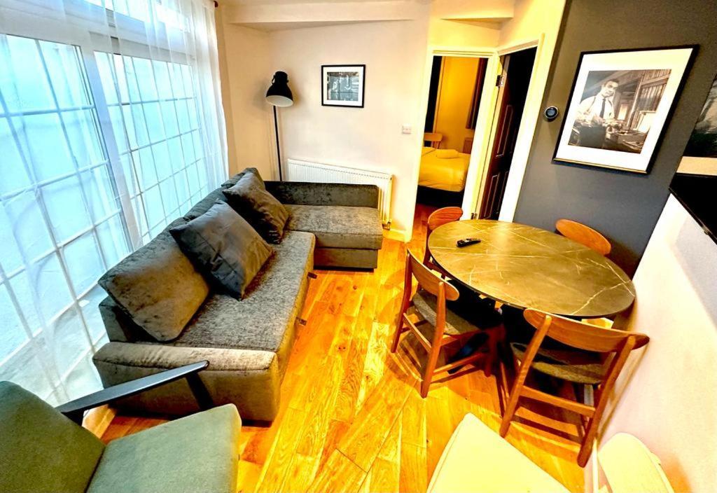 Apartament 30 Secs To Euston Station Londyn Zewnętrze zdjęcie